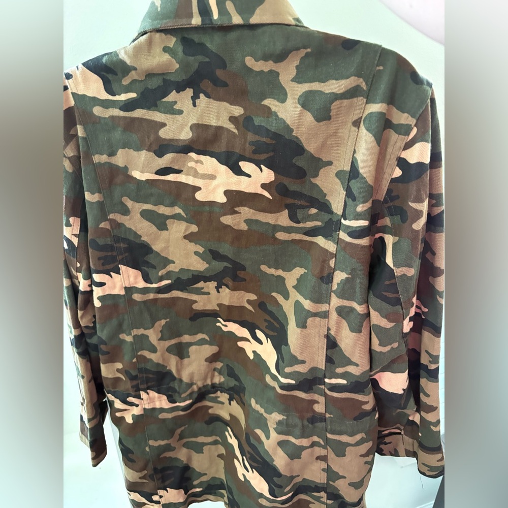 HAODUOYI Camouflage Utility Jacket - Picture 8 of 13